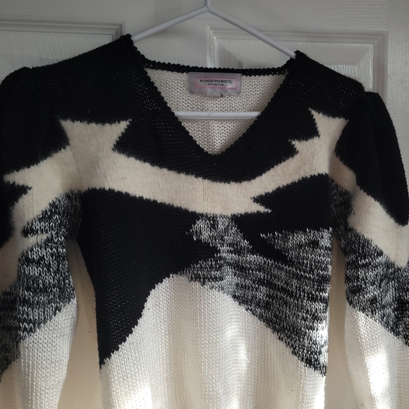 Vintage sweater from Woodwards - Picture 2 of 11